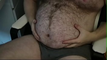 Peep reccomend cums hairy belly