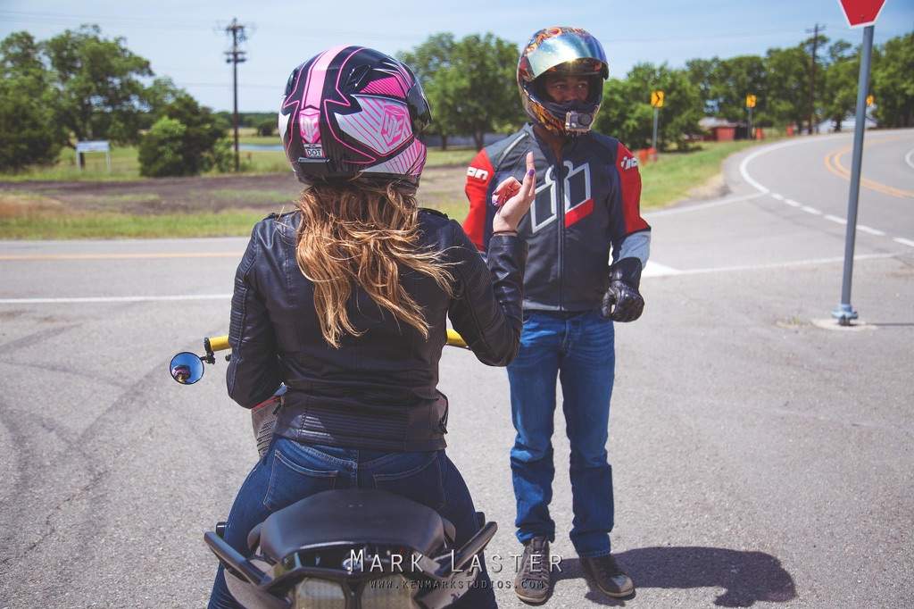 FLAK reccomend motorcycle helmet