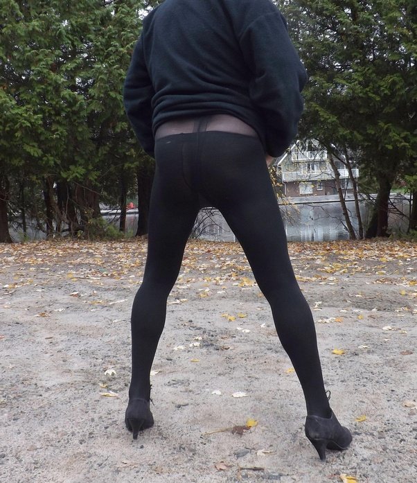 The E. reccomend How it feels to wear pantyhose