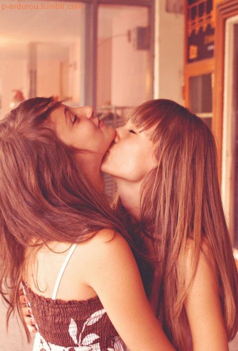 Prairie reccomend Lesbian free kisses girls kiss girls