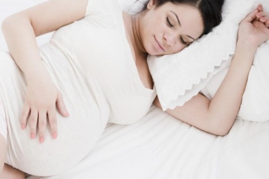 Correct position for sleeping while pregnant