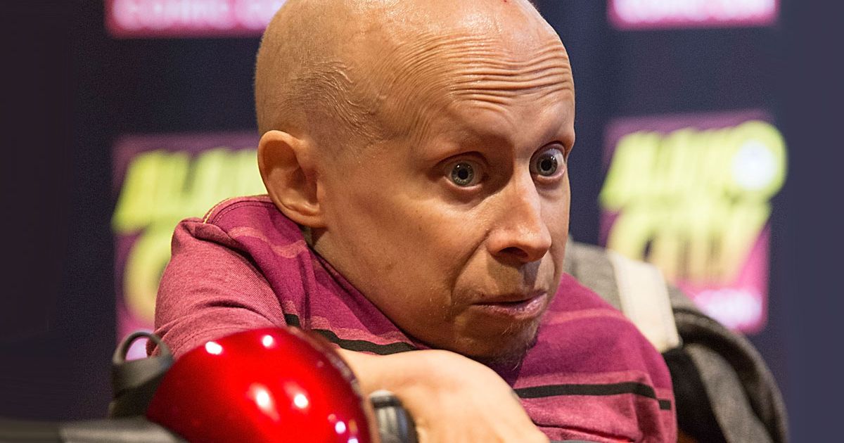 Snickers reccomend Verne troyer surreal life pissing
